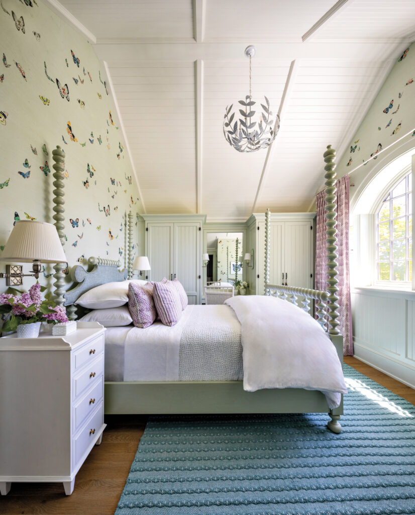 tom-stringer-balances-fresh-and-vintage-in-this-michigan-cottage