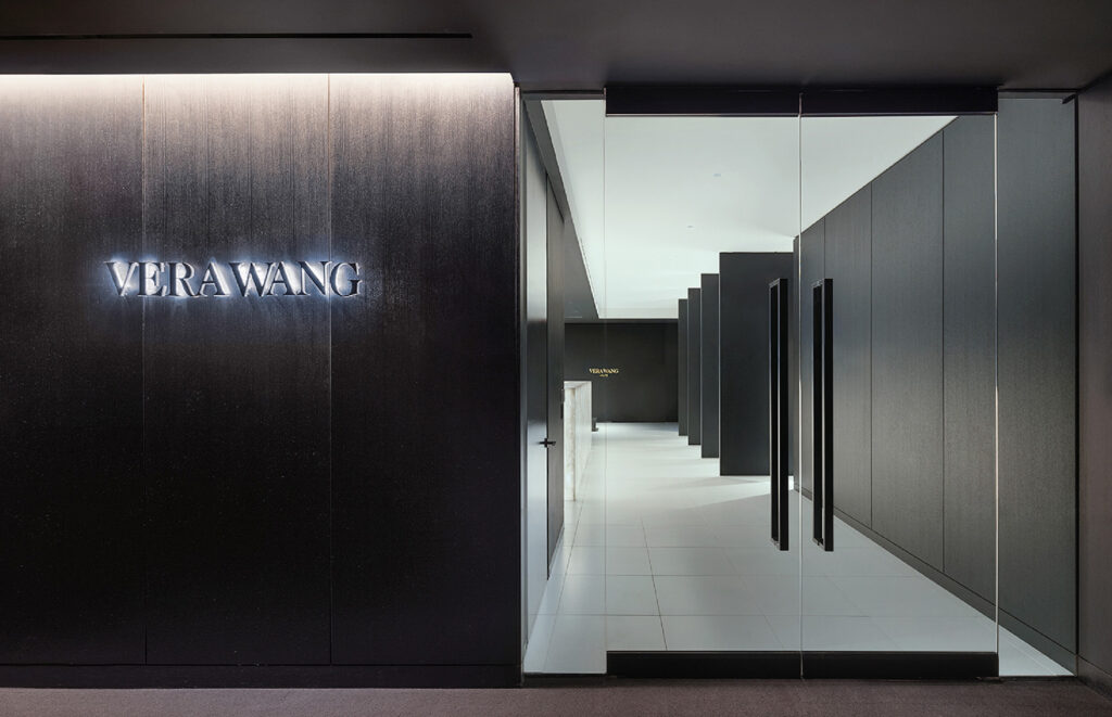 fashion-meets-design-at-vera-wang’s-sleek-hq