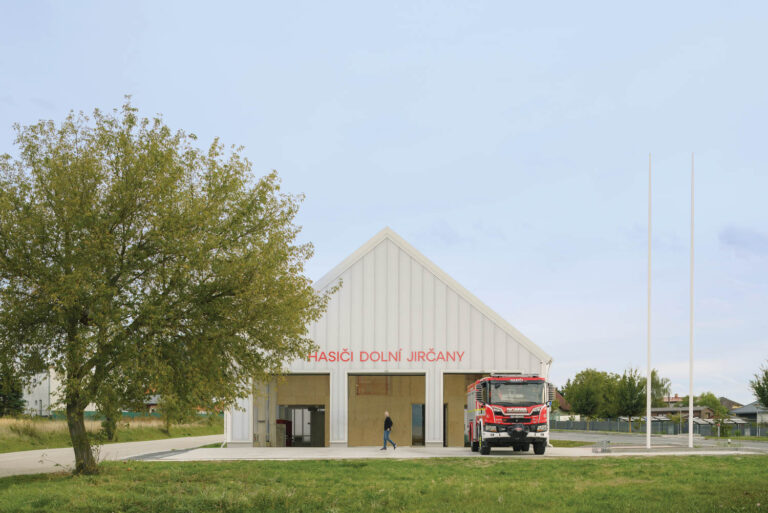 this-czech-fire-station-nods-to-neighboring-barns