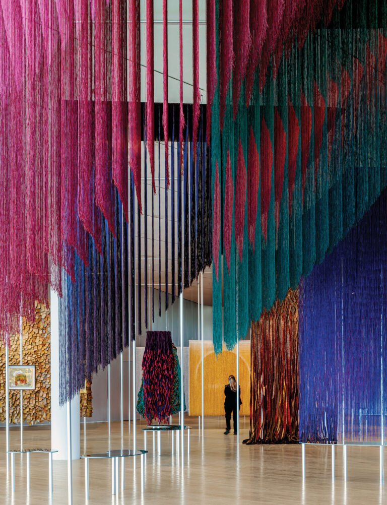 a-career-in-color:-explore-olga-de-amaral’s-retrospective-in-miami